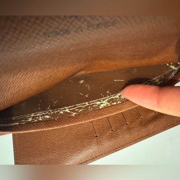 Louis Vuitton Monogram Wallet - Picture 8 of 17